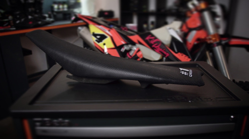 Чехол на сиденье ONEGRIPPER универсальный черный  2